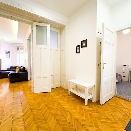Spacious 4Br Oasis In Central Budapest - Bp Sky Εξωτερικό φωτογραφία