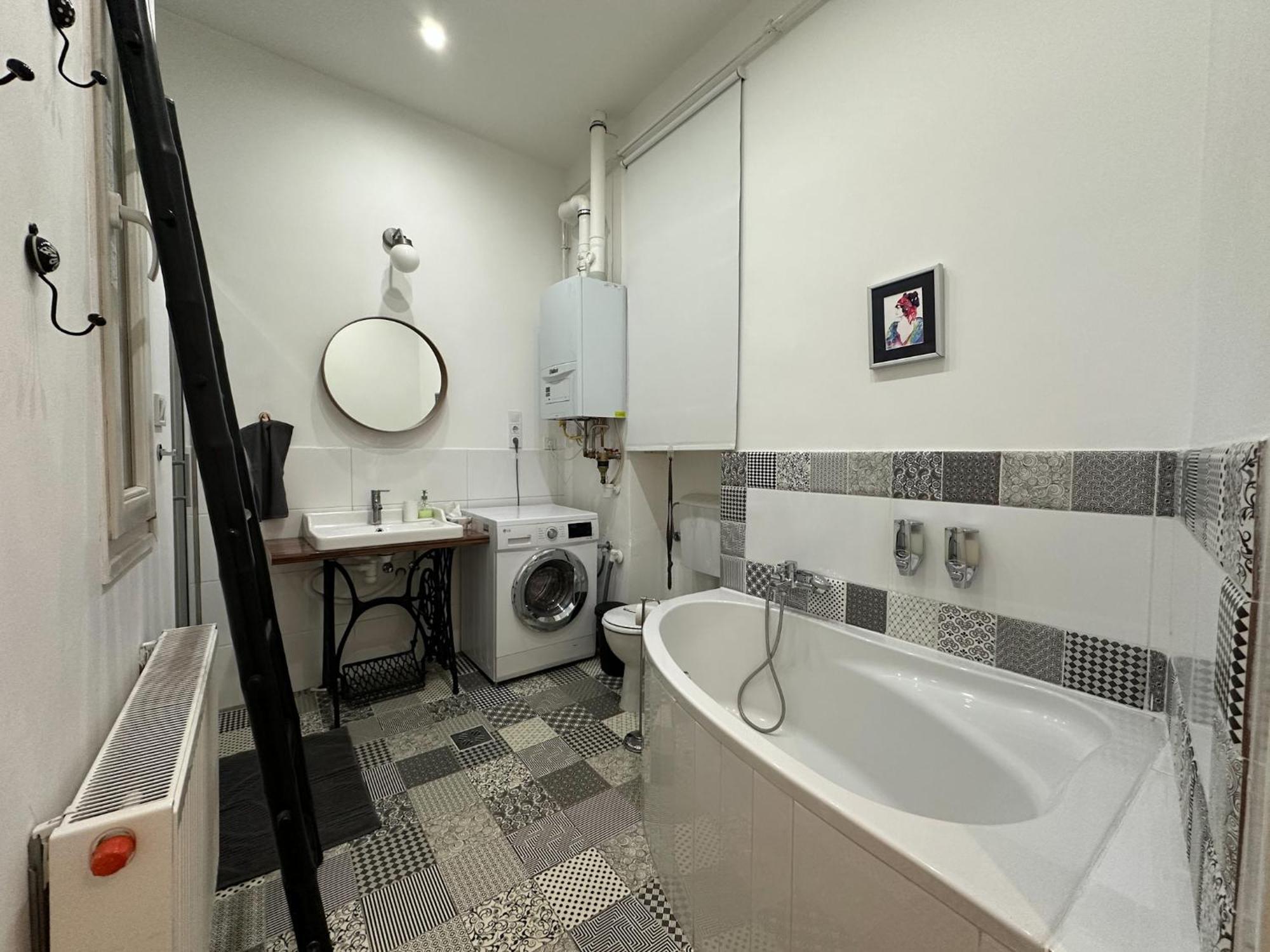Spacious 4Br Oasis In Central Budapest - Bp Sky Εξωτερικό φωτογραφία
